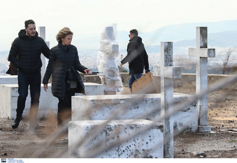 Στους βασιλικούς τάφους η οικογένεια του τέως βασιλιά